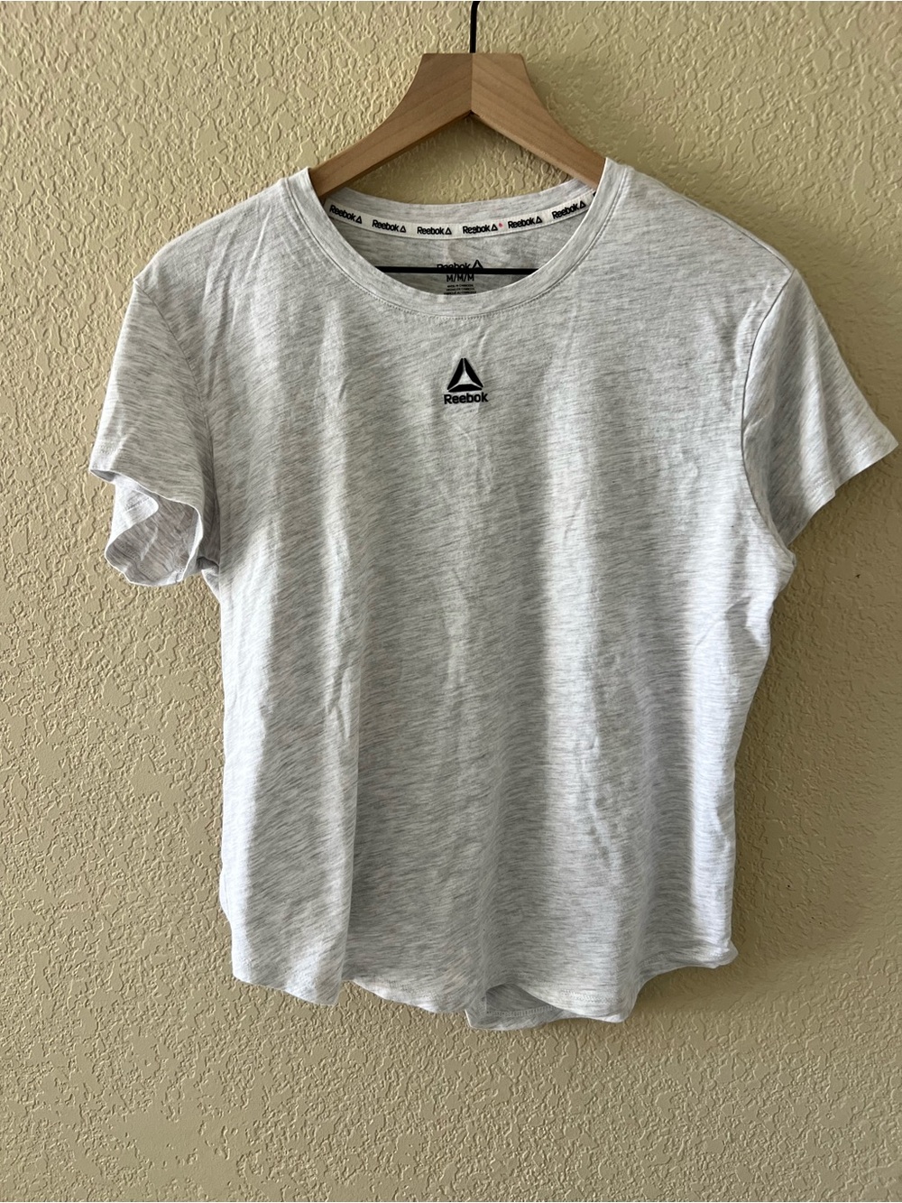 Reebok Light Gray Short Sleeve Crew Neck Tee